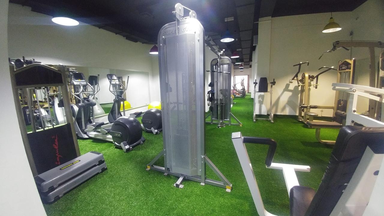 Cross Health Spa Center Yerevan Exterior photo