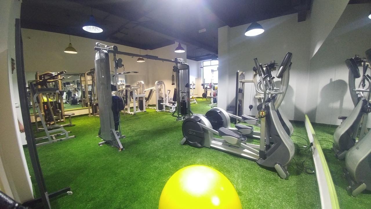 Cross Health Spa Center Yerevan Exterior photo