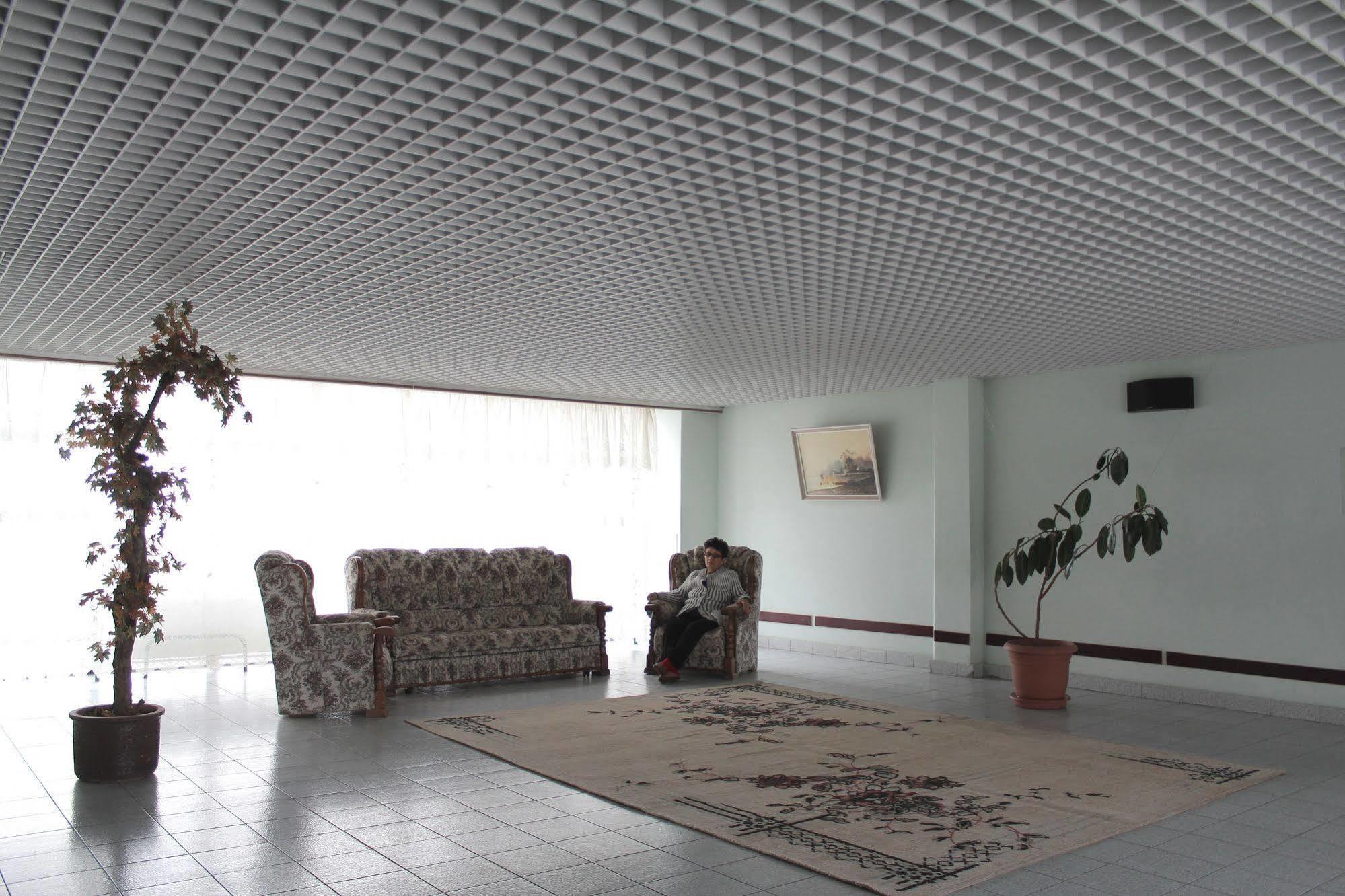 Cross Health Spa Center Yerevan Exterior photo